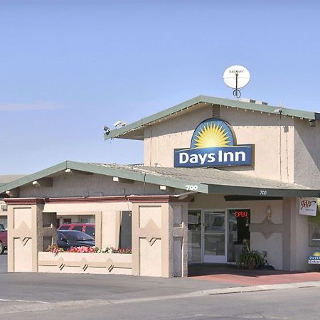 Days Inn By Wyndham Юба Сити Екстериор снимка